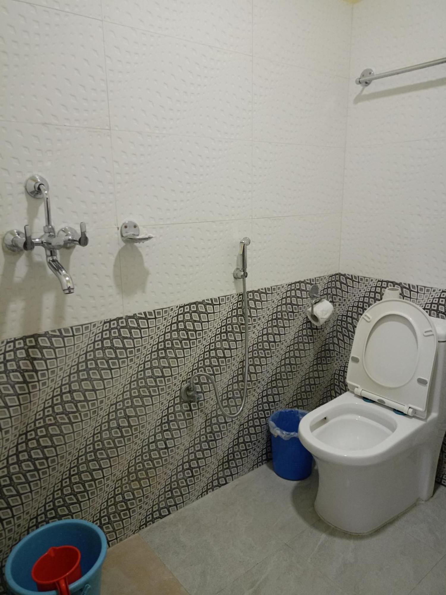 Pokhara Metro Eco Hotel Екстериор снимка