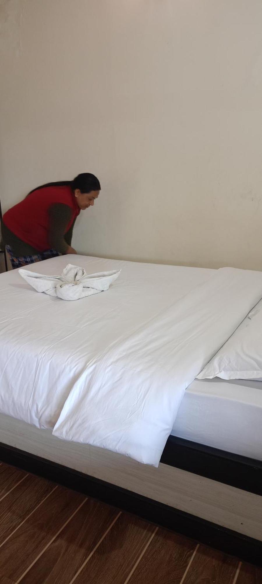 Pokhara Metro Eco Hotel Стая снимка