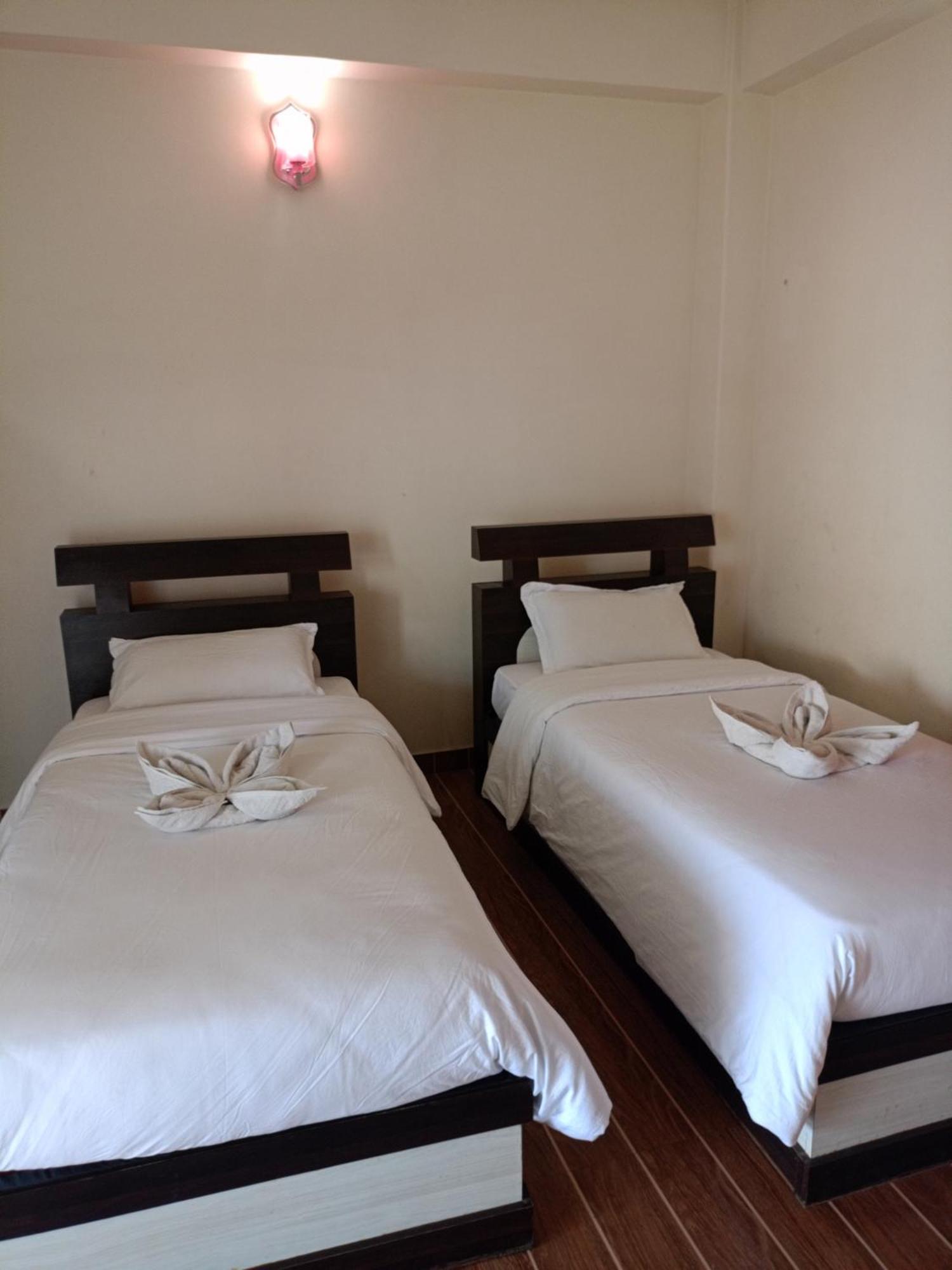 Pokhara Metro Eco Hotel Екстериор снимка