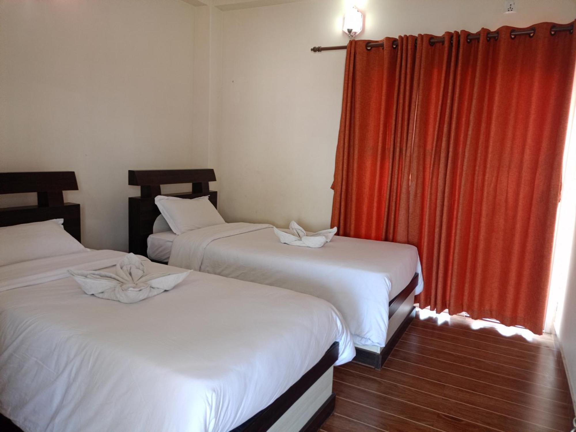 Pokhara Metro Eco Hotel Екстериор снимка