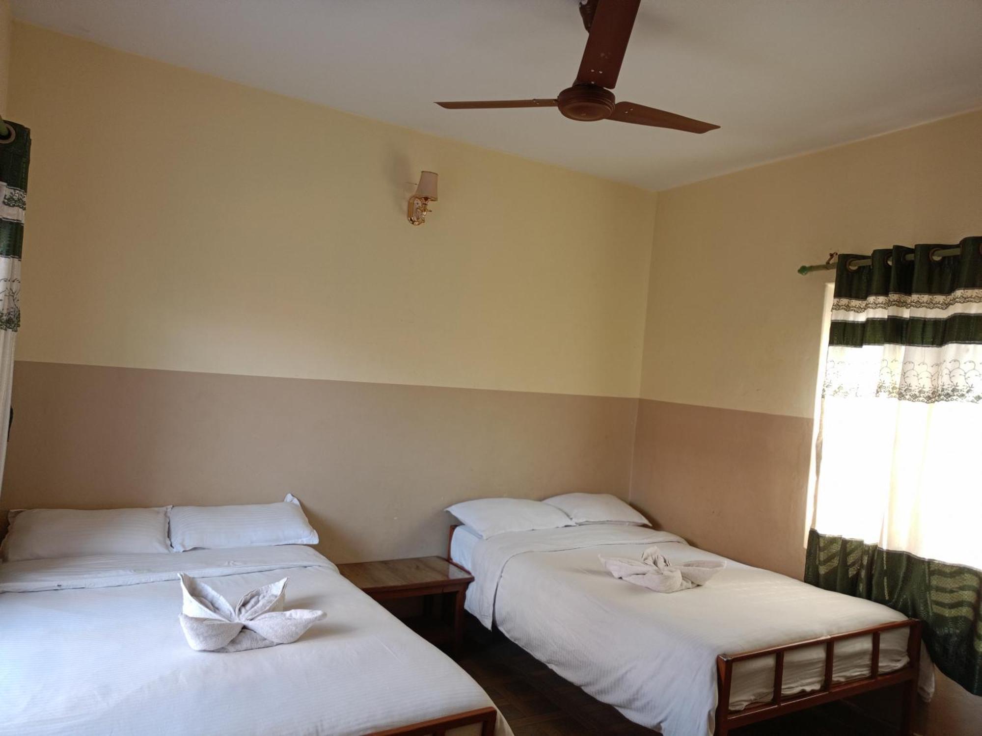 Pokhara Metro Eco Hotel Екстериор снимка