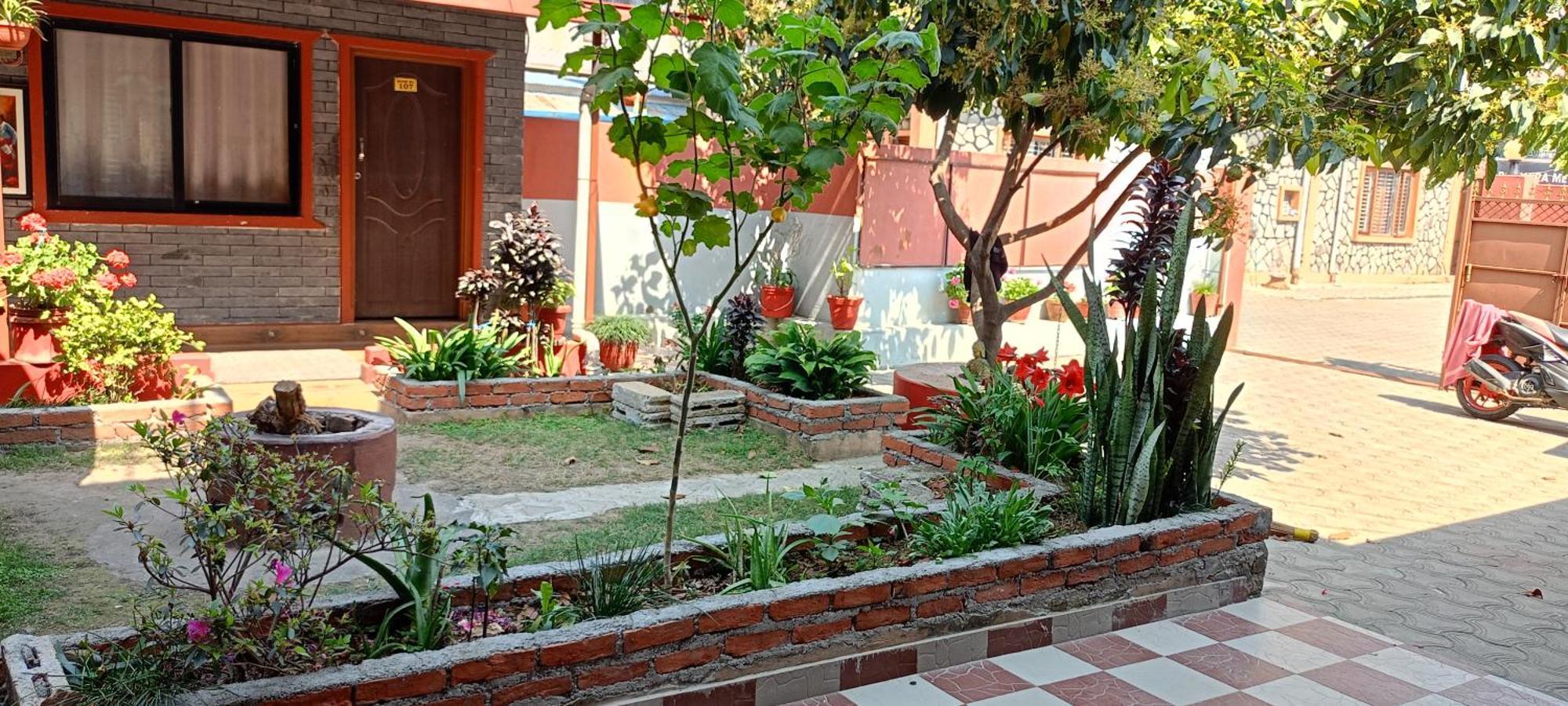 Pokhara Metro Eco Hotel Екстериор снимка