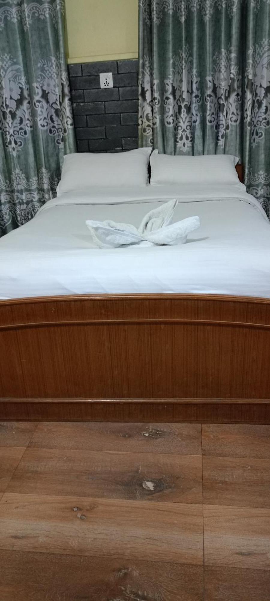 Pokhara Metro Eco Hotel Екстериор снимка